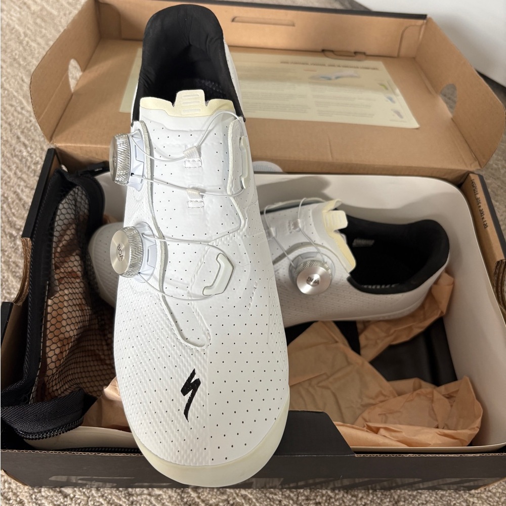 S-WORKS TORCH CYCLING SHOE Size 42 EU